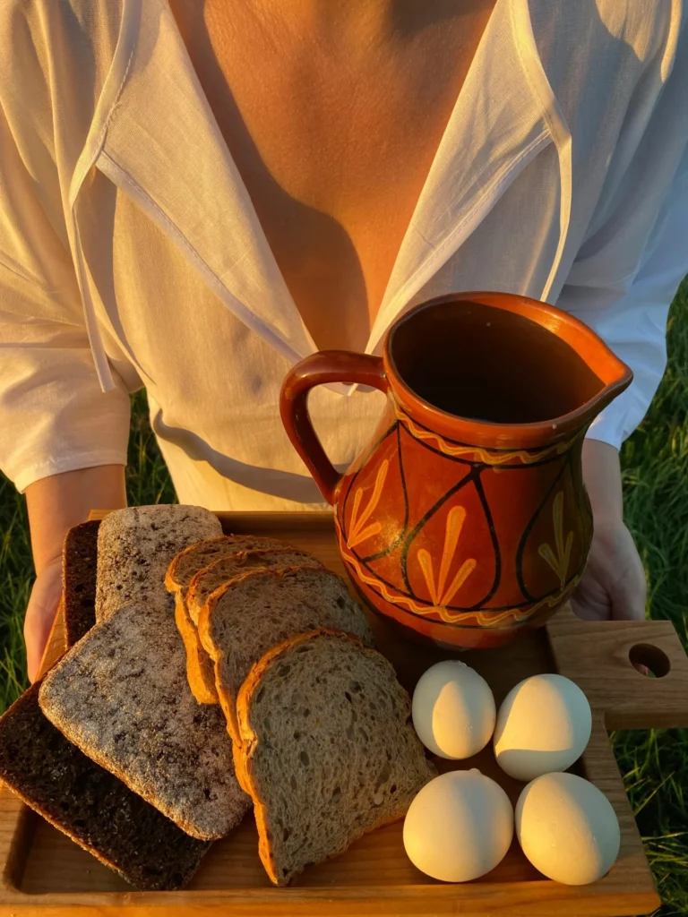 Discover the best foods to eat in the morning for energy & health! Expert-backed breakfast ideas for weight loss, focus, and digestion. Start your day right—click for science-approved tips!"