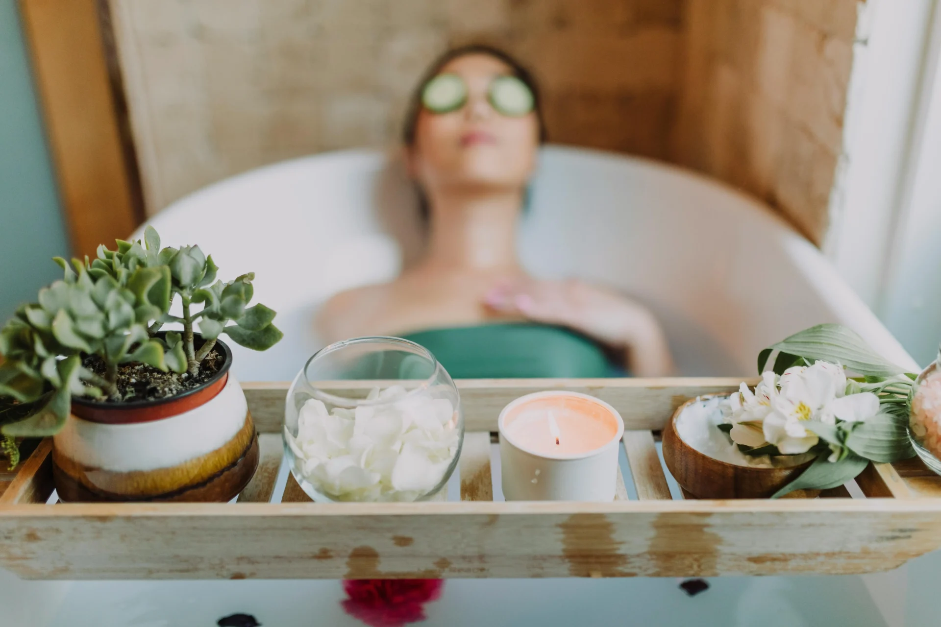 30-day skin transformation using consistent cleansing, moisturizing, and sun protection