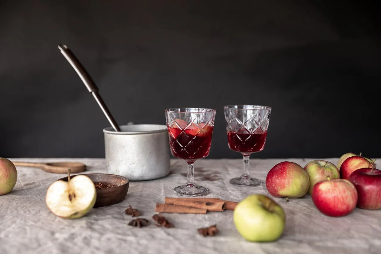 Glass of apple cider vinegar drink with honey, showcasing its surprising health benefits.