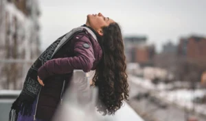 Want healthy long hair? Discover expert-approved natural tips to grow long hair faster, stronger, and shinier—don’t miss the full guide to gorgeous growth!