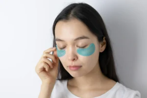 Searching for the best product for dark circles and puffy eyes? Discover expert-recommended solutions that actually work—see visible results fast!