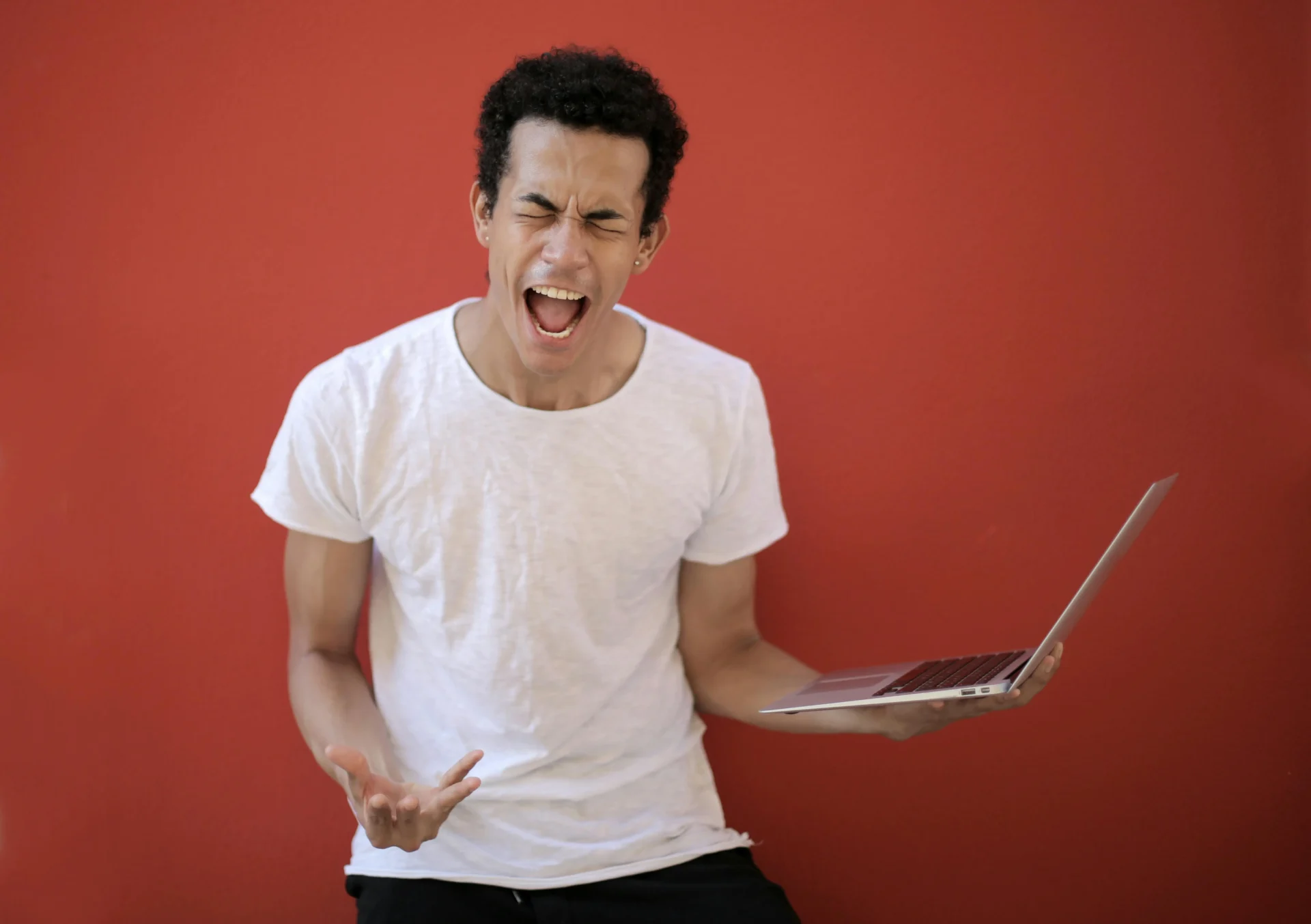 Struggling to understand anger issues? Discover the causes, signs, and expert solutions in our clear, to-the-point guide. Get real answers—click now